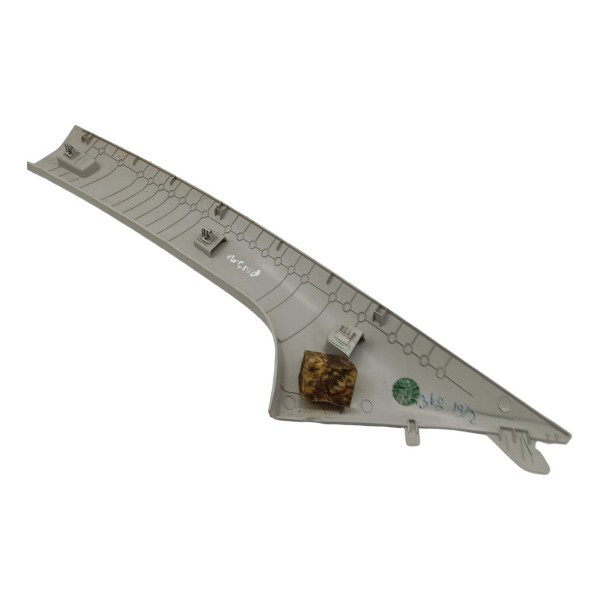 Moldura Acabamento Parabrisa Direito Chevrolet Prisma 2014