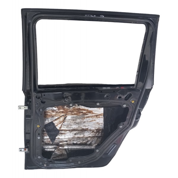 Porta Traseira Direita Fiat Stilo Detalhes