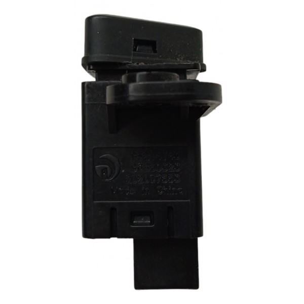 Botão Pisca Alerta Painel Chevrolet Spin 2012 2013 2014 2015 Preto