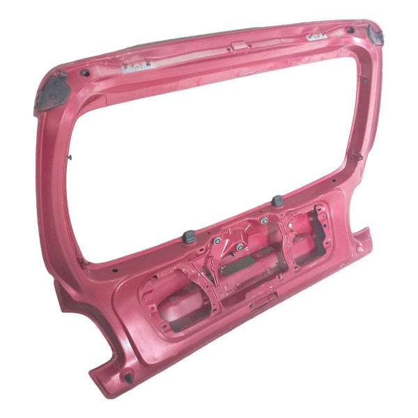 Tampa Traseira Peugeot 206 Detalhes