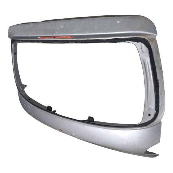 Tampa Traseira Porta Malas Peugeot 206 Detalhes