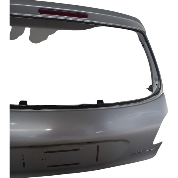 Tampa Traseira Peugeot 206 Detalhes