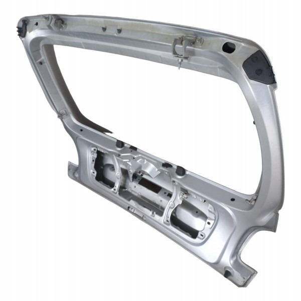 Tampa Traseira Peugeot 206 Detalhes