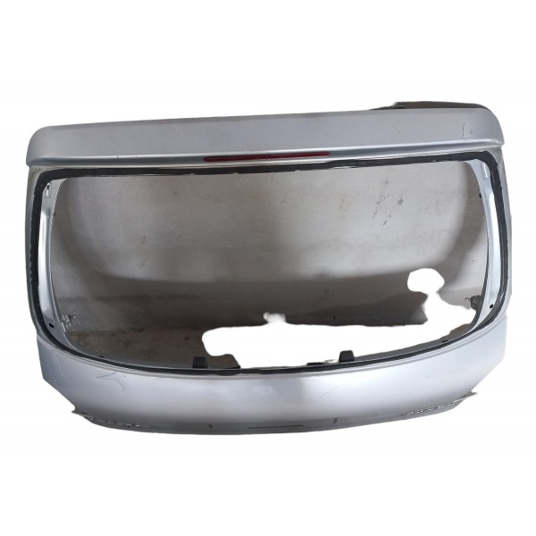 Tampa Traseira Peugeot 206 Detalhes