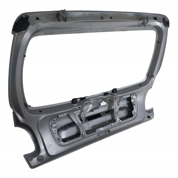 Tampa Traseira Peugeot 206 Detalhes