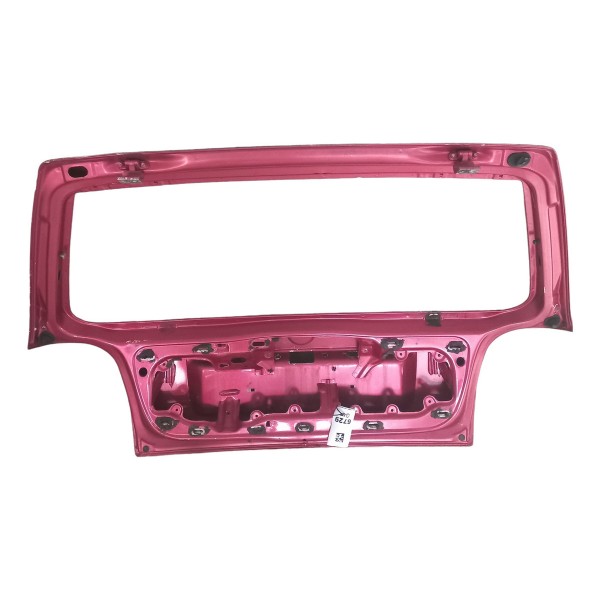 Tampa Traseira Volkswagen Golf  1995 Detalhes