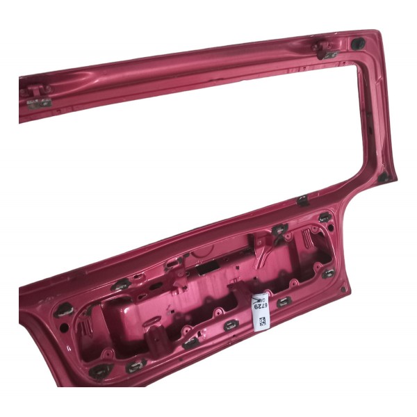 Tampa Traseira Volkswagen Golf  1995 Detalhes