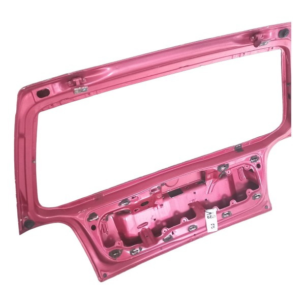 Tampa Traseira Volkswagen Golf  1995 Detalhes