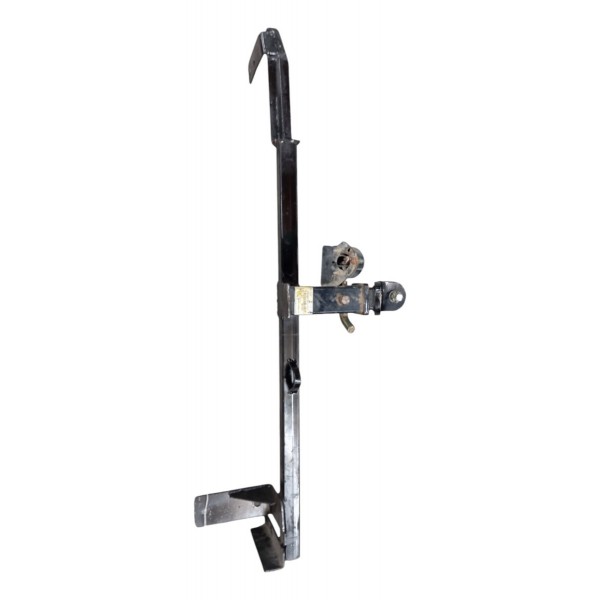 Engate Reboque Traseiro Mercedes Benz C180 2013 2014 2015 16