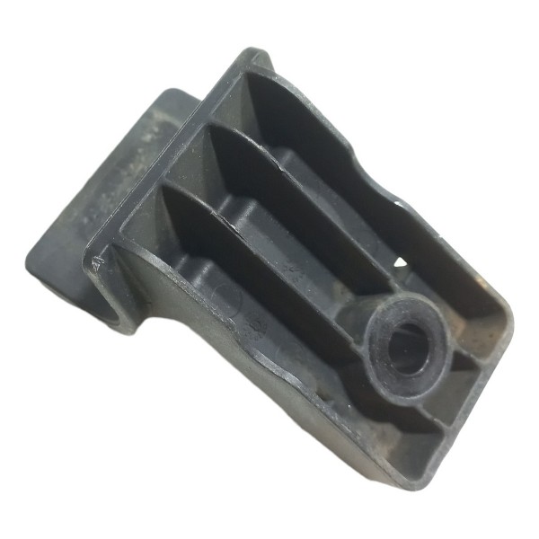 Suporte Superior Radiador Chevrolet Onix 2018