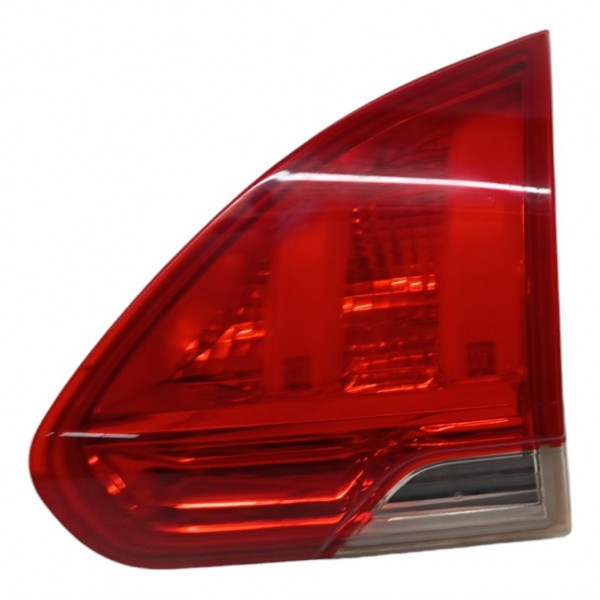 Lanterna Tampa Traseira Direita Peugeot 2008 1.6 2016 17 18