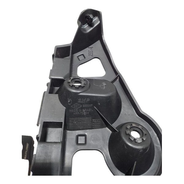 Guia Parachoque Traseiro Direito Renault Sandero 2016