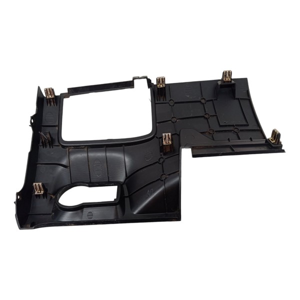 Acabamento Moldura Inferior Botão Farol Gm Onix 2013  14 15