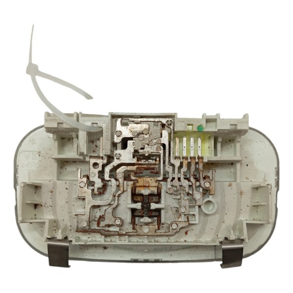 Luz Salão Cortecia Traseira Peugeot 307 2005 06 07 08 09