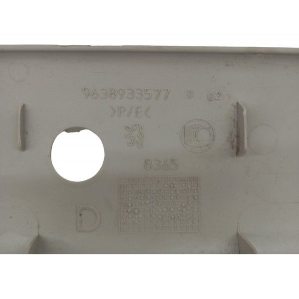 Moldura Acabamento Coluna Traseira Direito Peugeot 307 Sw