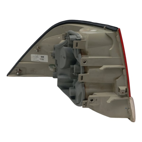 Lanterna Direita Chevrolet Vectra Sedan 2005 2006 07 Detalhe Direito Vermelho