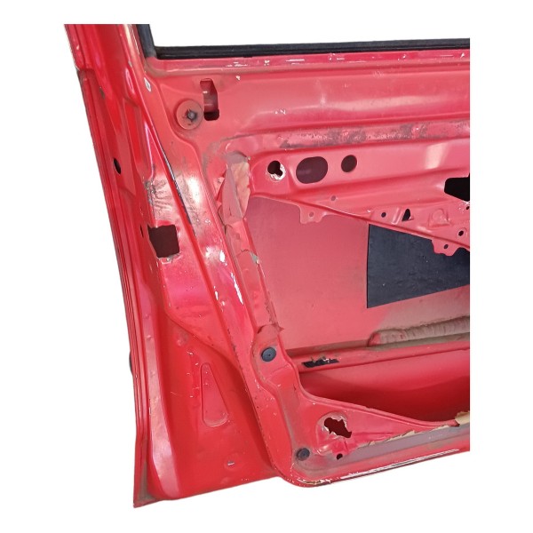 Porta Dianteira Esquerda Volkswagen Polo Van 1998 Detalhes  Esquerdo Vermelha Dianteira