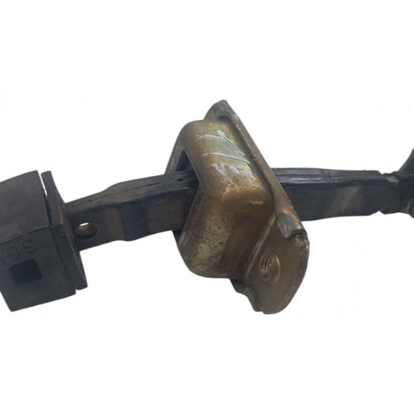 Limitador Porta Traseira Esquerda Mitsubishi Airtrek 2006 07