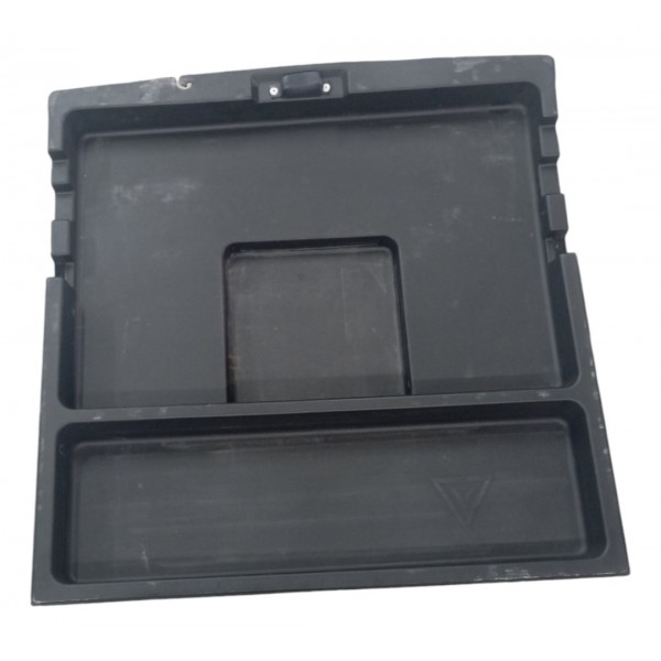 Acabamento Porta Malas Mitsubishi Airtrek 2004 2005 2008 09