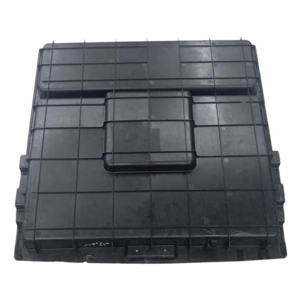 Acabamento Porta Malas Mitsubishi Airtrek 2004 2005 2008 09