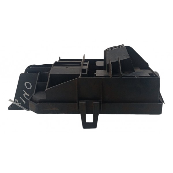 Suporte Inferior Tampa Caixa Fusivel Gm Onix Prisma 2015 16