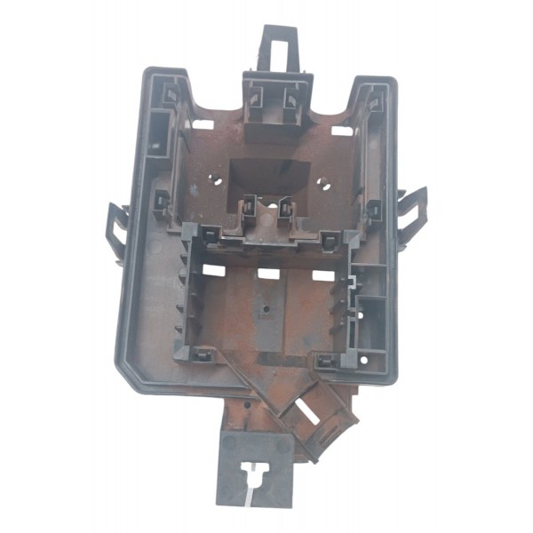 Suporte Inferior Tampa Caixa Fusivel Gm Onix Prisma 2015 16