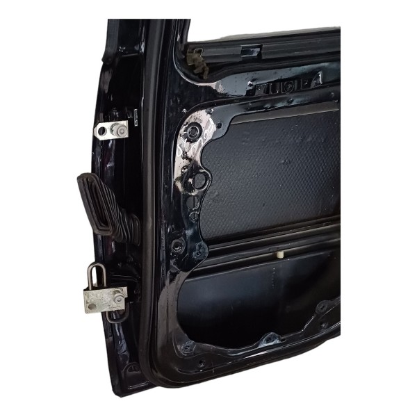 Porta Traseira Direita Volkswagen Polo 2010 - Traseira - Direita - Preto