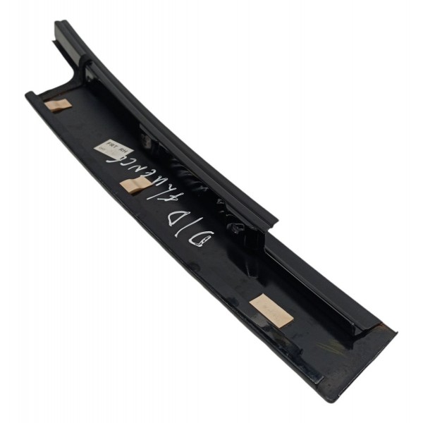 Moldura Externa Dianteira Direita Renault Fluence 2011 2012