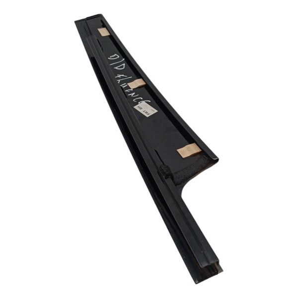 Moldura Externa Dianteira Direita Renault Fluence 2011 2012