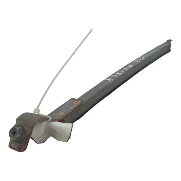 Guia Vidro Traseiro Esquerdo Mitsubishi Airtrek 2.0 2007 08