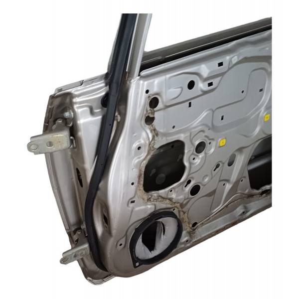 Porta Dianteira Direita Honda Fit 2008 Detalhes - Dianteira - Direito - Dourado