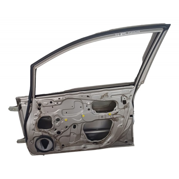 Porta Dianteira Direita Honda Fit 2008 Detalhes - Dianteira - Direito - Dourado