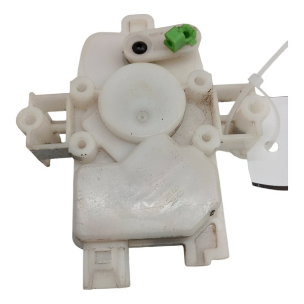 Trava Tampa Traseira Porta Malas Mitsubishi Airtrek 2005 06