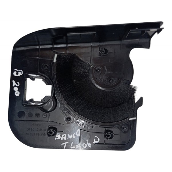 Acabamento Direito Porta Malas Mercedes Benz A200 B200 2009