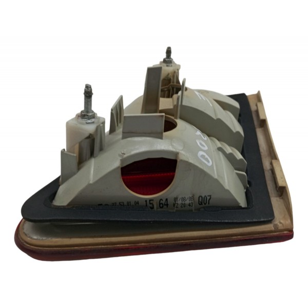 Lanterna Esquerda Tampa Traseira Mercedes B200 B180 2009 10 Esquerdo