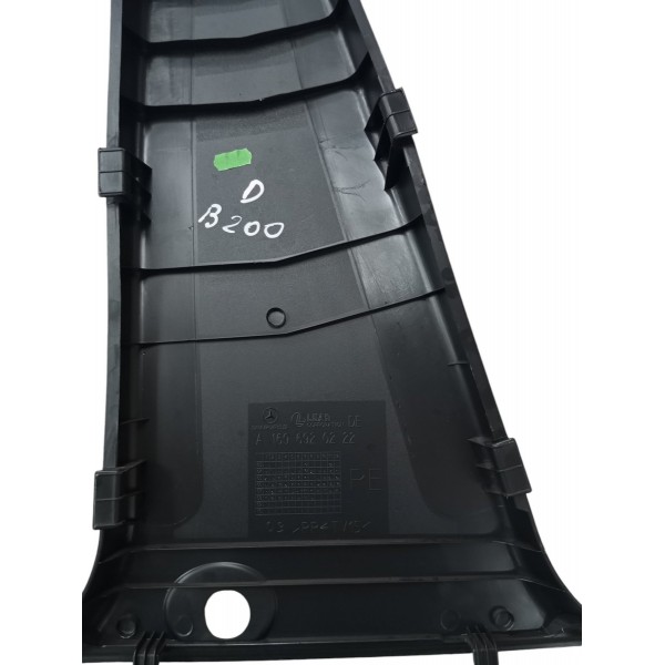 Acabamento Coluna Central Direita Mercedes B200 2009 2010 11