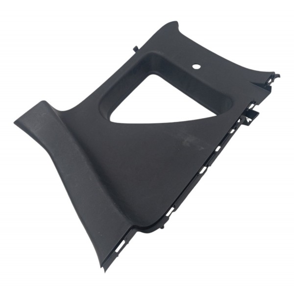 Acabamento Coluna Traseira Esquerda Nissan Livina 2011 2012