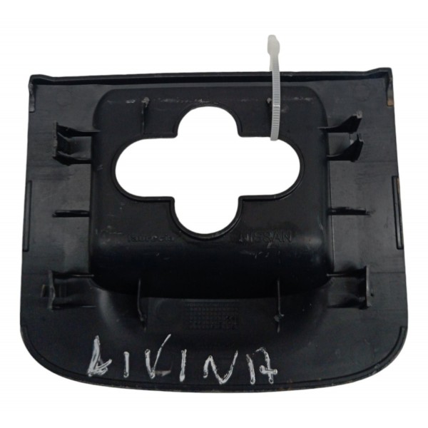 Acabamento Moldura Trava Porta Malas Nissan Livina 2012 2013