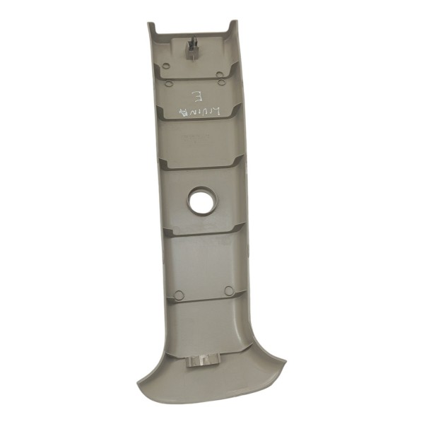 Acabamento Coluna Central Esquerdo Sup. Nissan Livina 2012