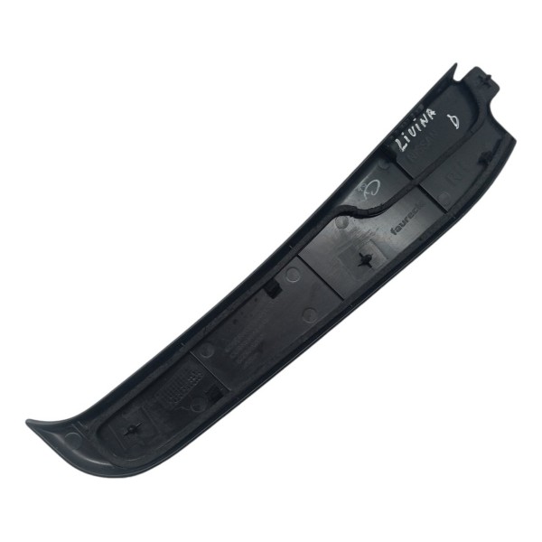 Acabamento Interno Porta Traseira Direita Nissan Livina 2012