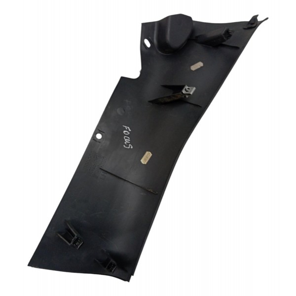 Moldura Banco Traseiro Esquerdo Ford Focus 2006 2007 2008 Preto