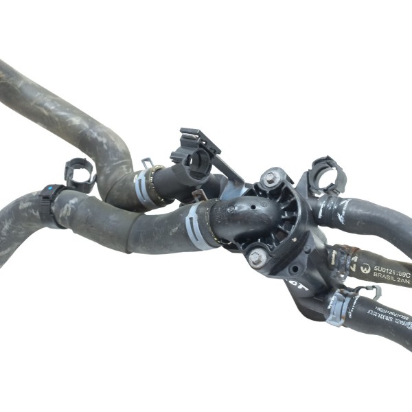 Carcaça Válvula Termostática  Mangueiras Crossfox 2014