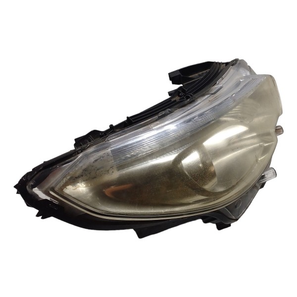 Farol Direito Peugeot 2008 2018 Detalhes