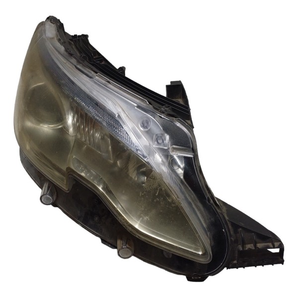 Farol Direito Peugeot 2008 2018 Detalhes