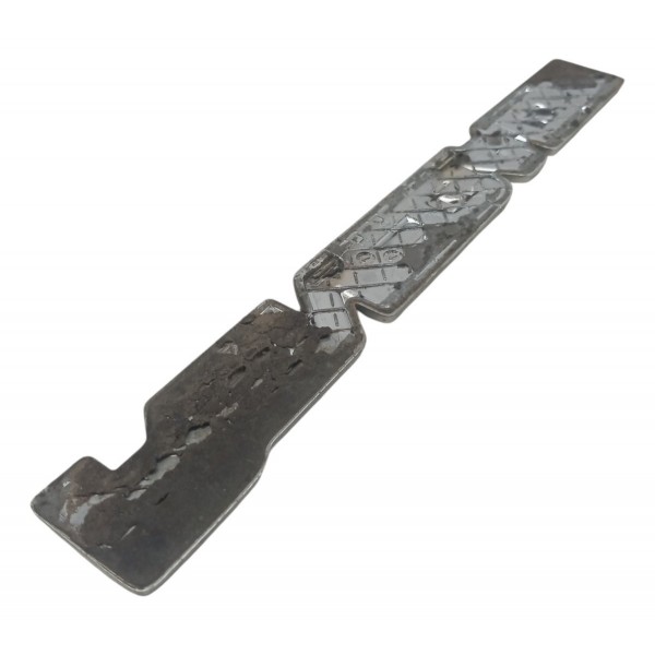 Emblema Simbolo Letreiro Porta Dianteira Jeep Renegade 2017 Prateado