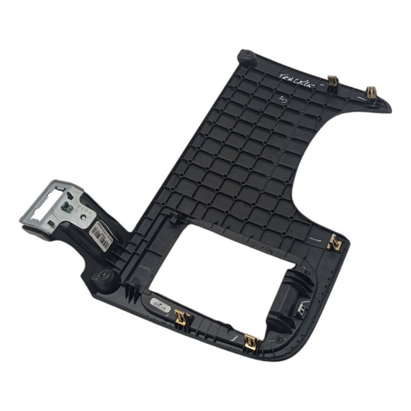 Moldura Painel Inferior Esquerdo Gm Tracker 2017 2018 2019