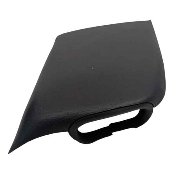 Acabamento Coluna Traseira Esquerda Focus Hatch 2008 Detalhe