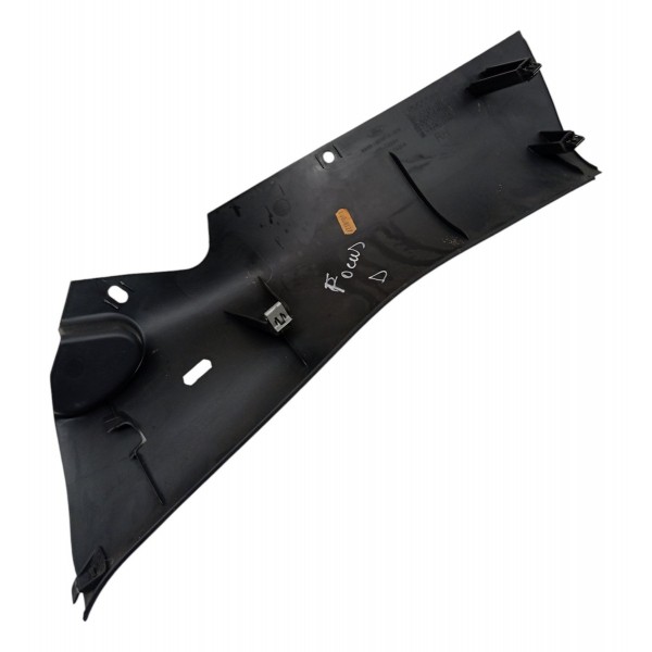 Moldura Banco Traseiro Direito Ford Focus 2006 2007 2008 Preto