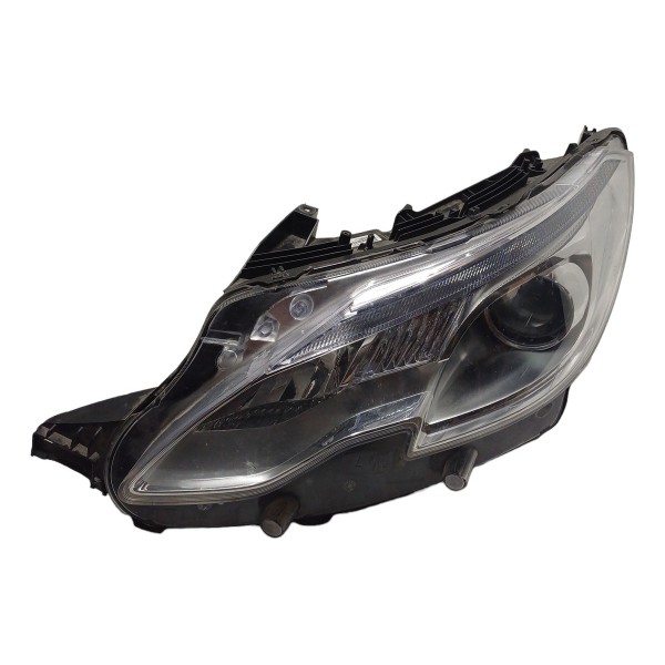 Farol Esquerdo Peugeot 2008 2018 Detalhes