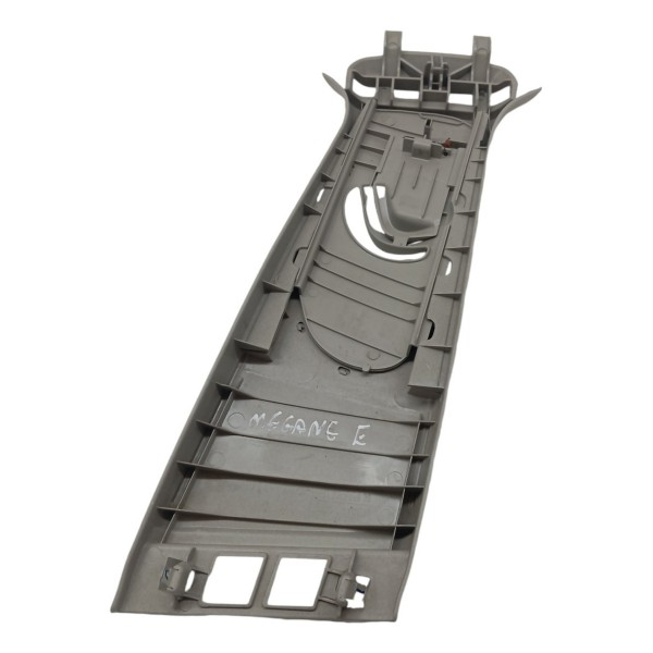 Moldura Coluna Central Superior Esquerdo Renault Megane 2007
